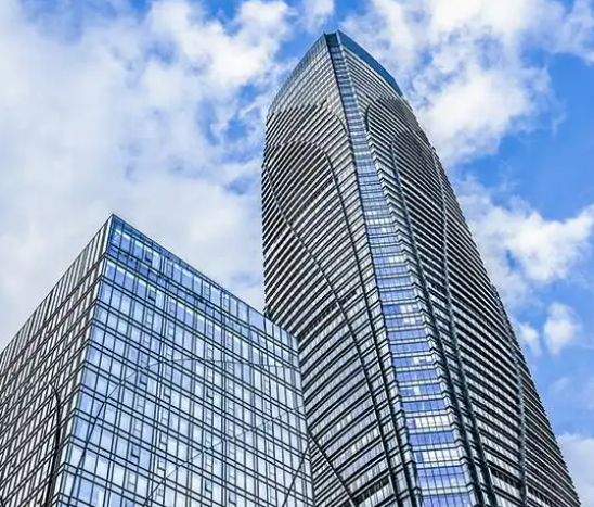 创业融资渠道对比分析：政府扶持基金与商业资本选择